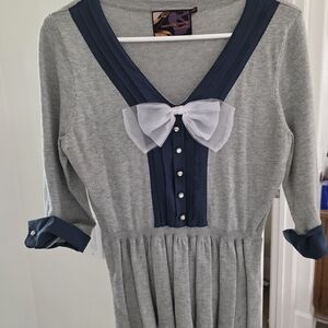Twelve by Twelve Gray and Navy Top with Bow